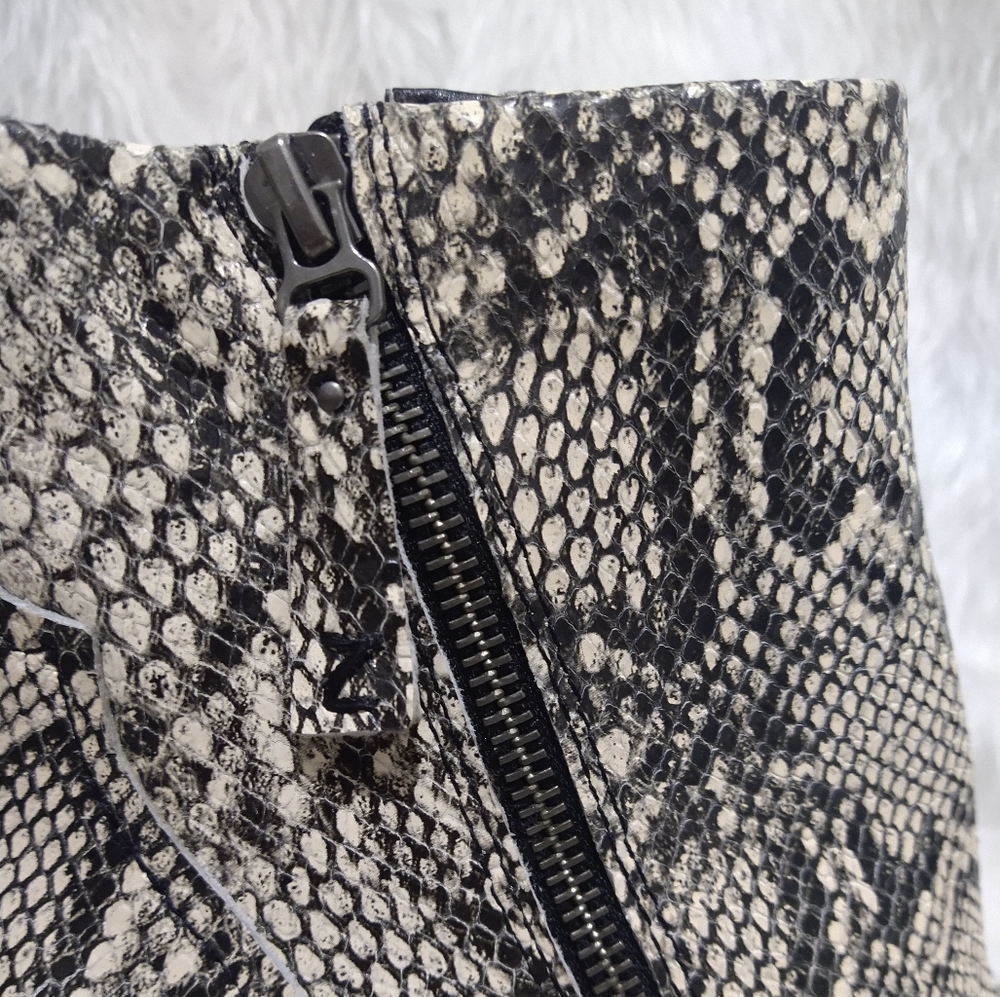 Zodiac Snake Print Booties Size 7½ - Picture 5 of 12